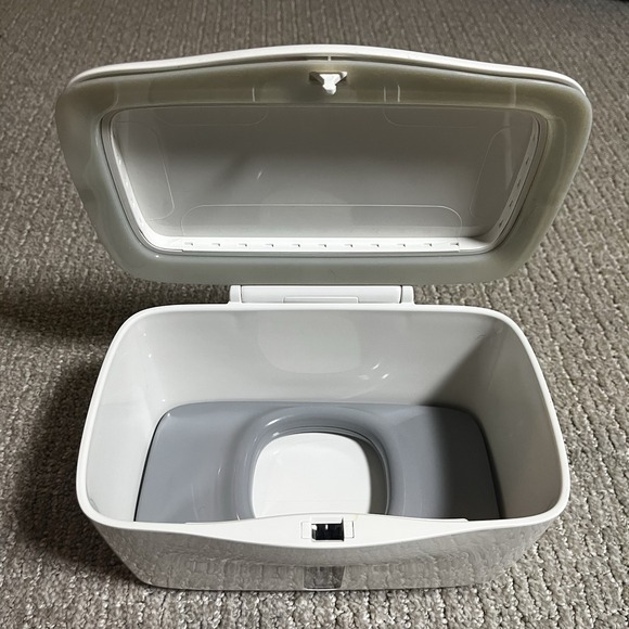 OXO Tot Baby Wipes Dispenser Weighted Plate Window Push-Lock Lid White - Picture 1 of 9